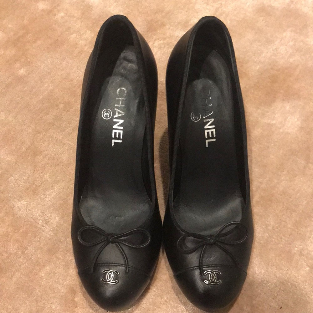 Chanel Heels - Picture 2 of 8